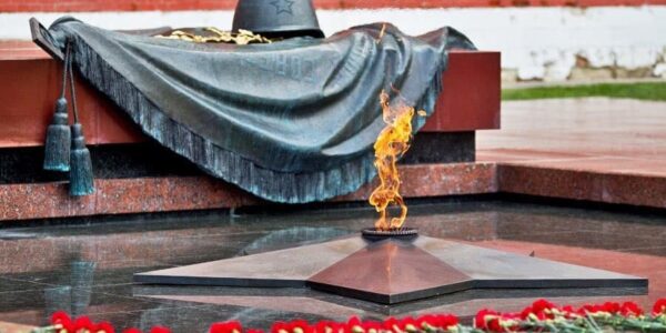 3 декабря в России отмечается День Неизвестного Солдата