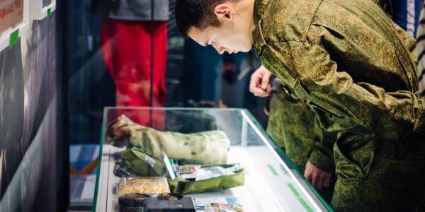В Музее-мемориале Великой Отечественной войны состоялось открытие выставки «Профессия – Родину защищать!»